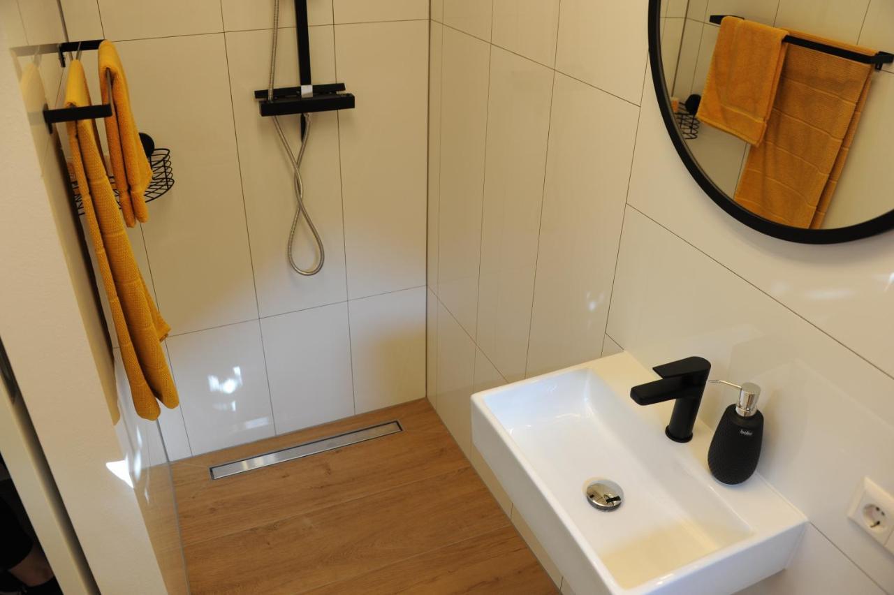 Studio-Apartment Kontaktloser Check-In Meckenbeuren Exteriér fotografie