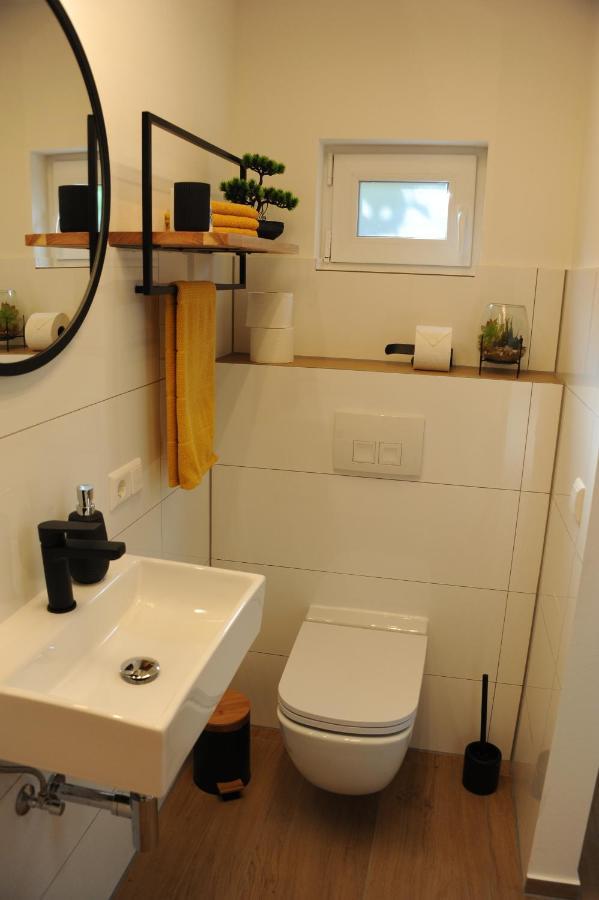 Studio-Apartment Kontaktloser Check-In Meckenbeuren Exteriér fotografie