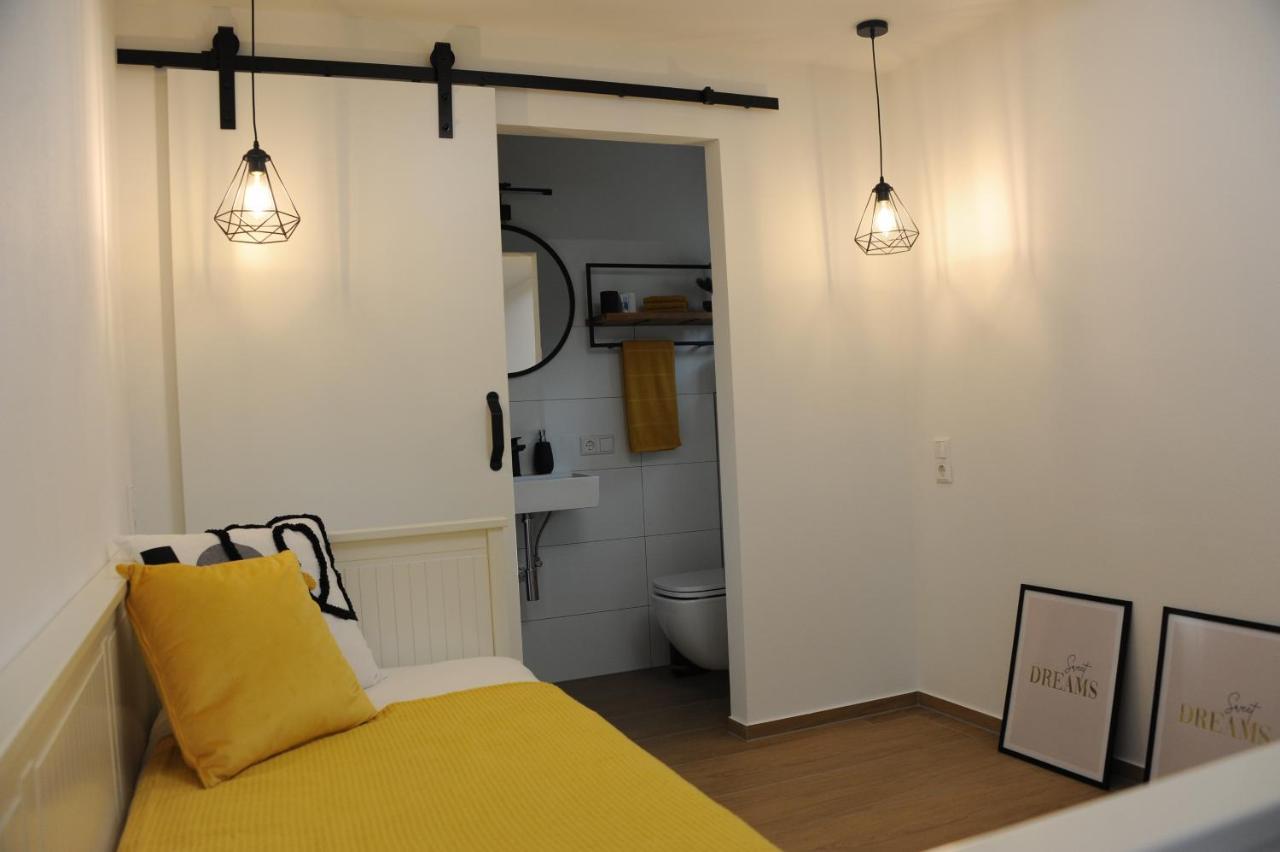 Studio-Apartment Kontaktloser Check-In Meckenbeuren Exteriér fotografie